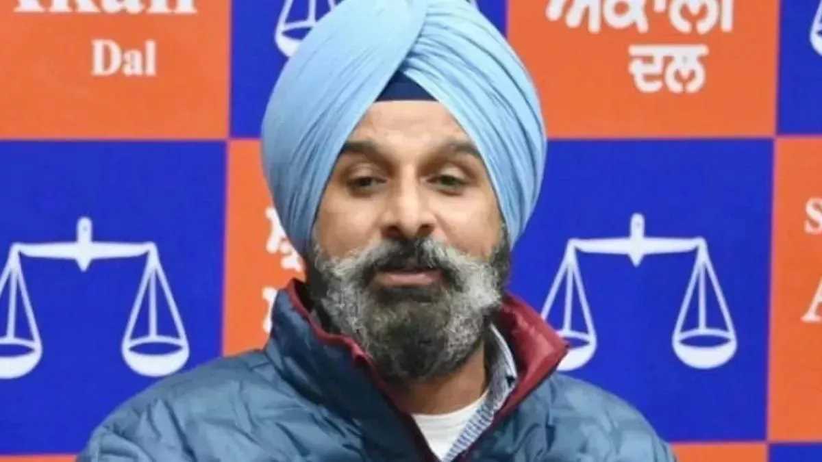 अकाली दल ने पंजाब के स्कूल में लड़कियों से छेड़छाड़ की सीबीआई जांच की मांग की